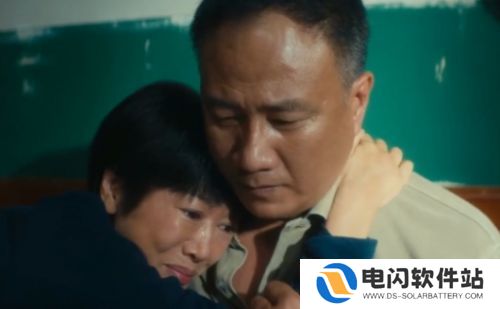 56岁胡军亮相《北上》，从船老大到落魄货车司机，打了多少男明星脸