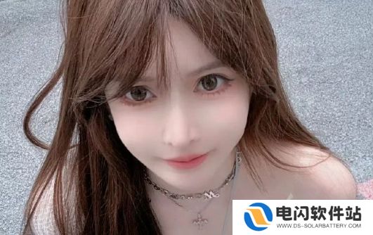 初代二次元主播复归直播，称当主播更适合自己，网友：没钱想我们了